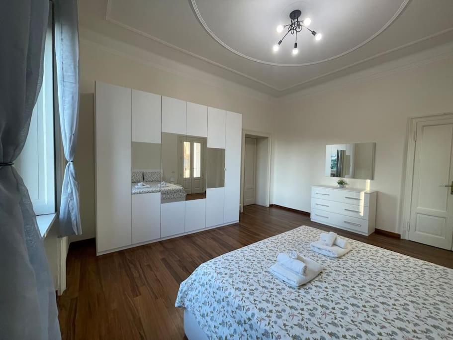 Bg Central President Suite Con Parcheggio - Vista Citta Alta Bergame Extérieur photo
