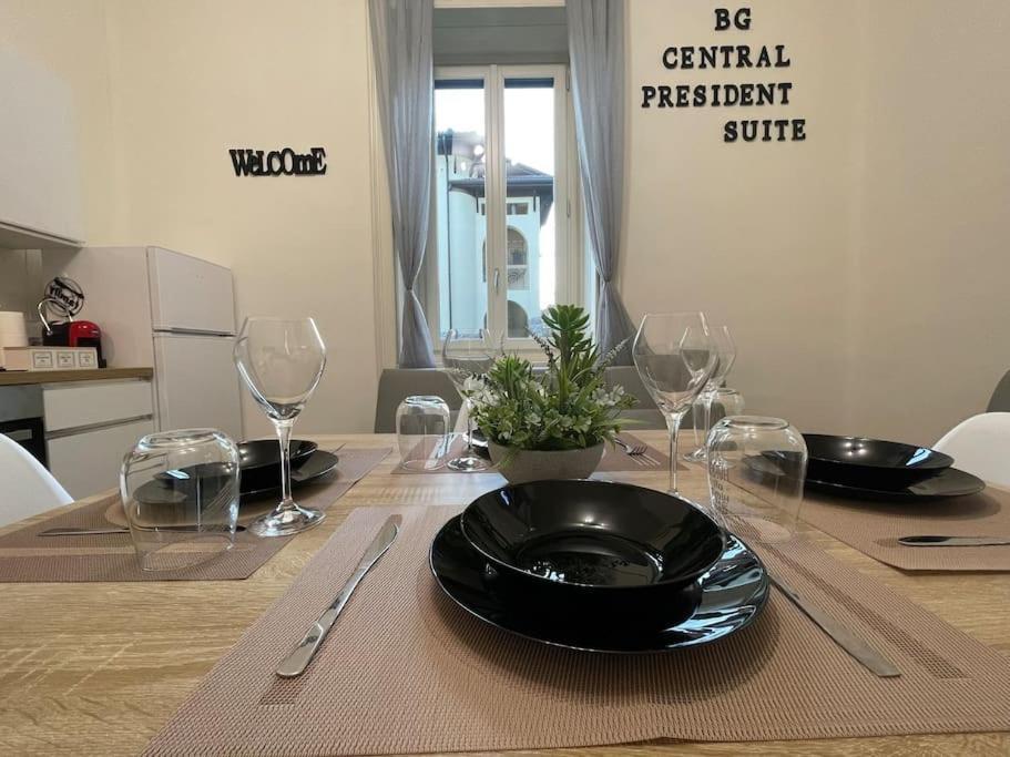 Bg Central President Suite Con Parcheggio - Vista Citta Alta Bergame Extérieur photo