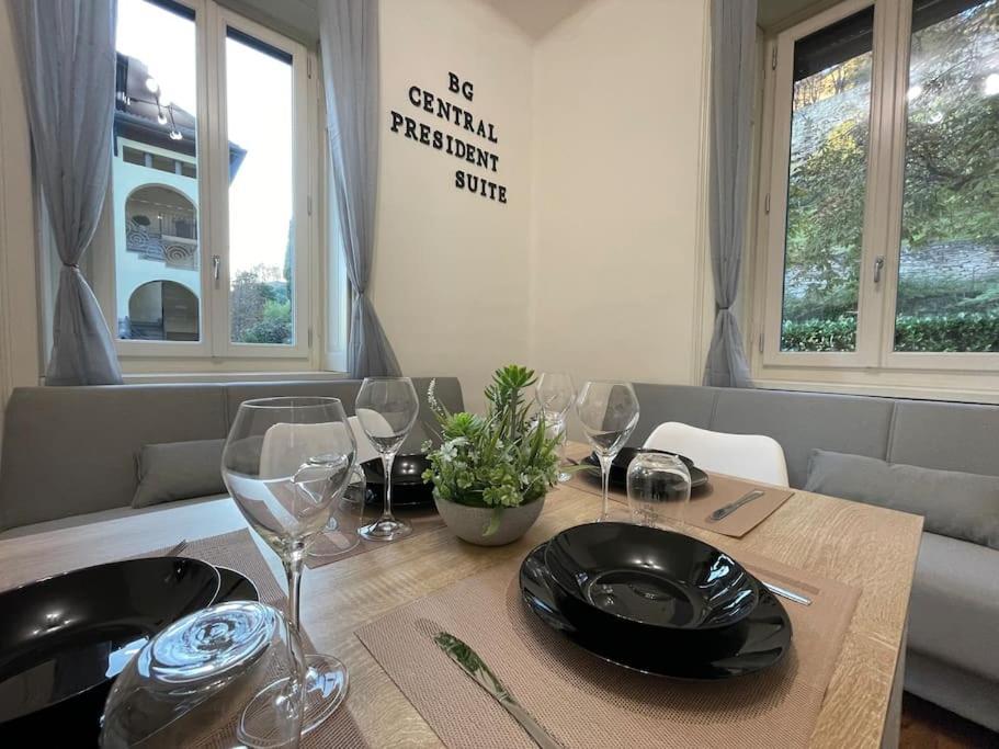 Bg Central President Suite Con Parcheggio - Vista Citta Alta Bergame Extérieur photo